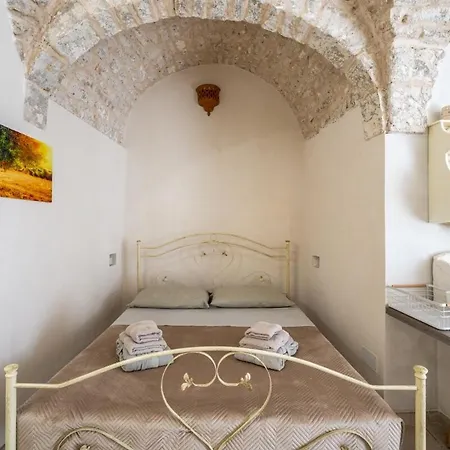 Jacuzzi Iv Monte Romantic With Hot Tub Ceglie Messapica