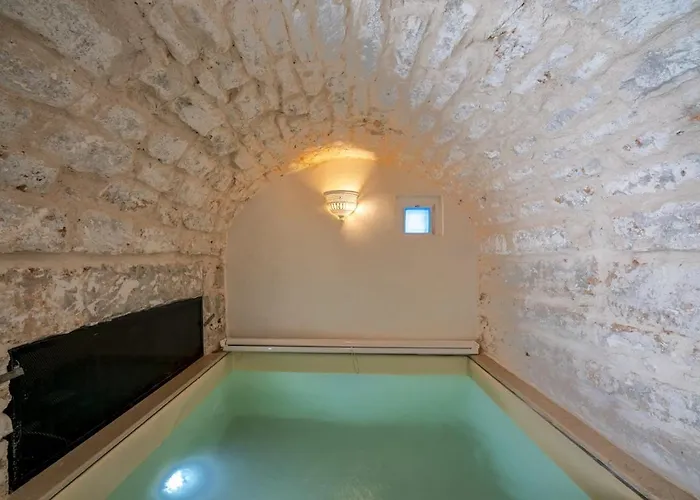 Jacuzzi Iv Monte Romantic With Hot Tub *