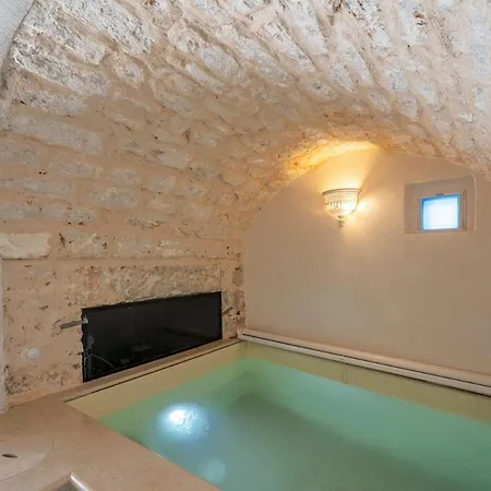 Hébergement de vacances Jacuzzi Iv Monte Romantic With Hot Tub Ceglie Messapica